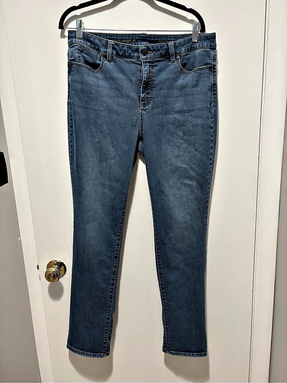 Talbots Heritage Straight Jeans Blue Waist 31 Size 14